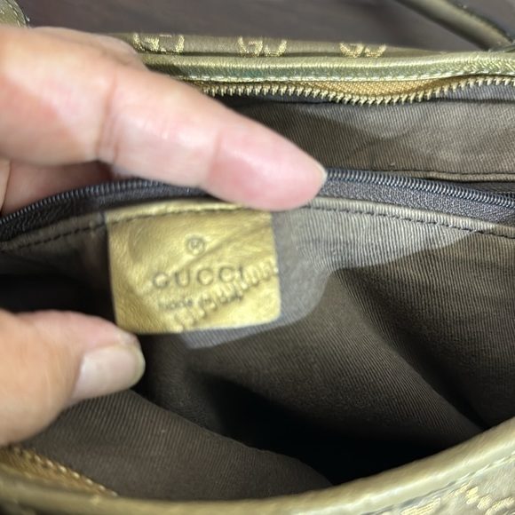 Gucci Monogram shoulder bag Interior - Picture 11 of 13